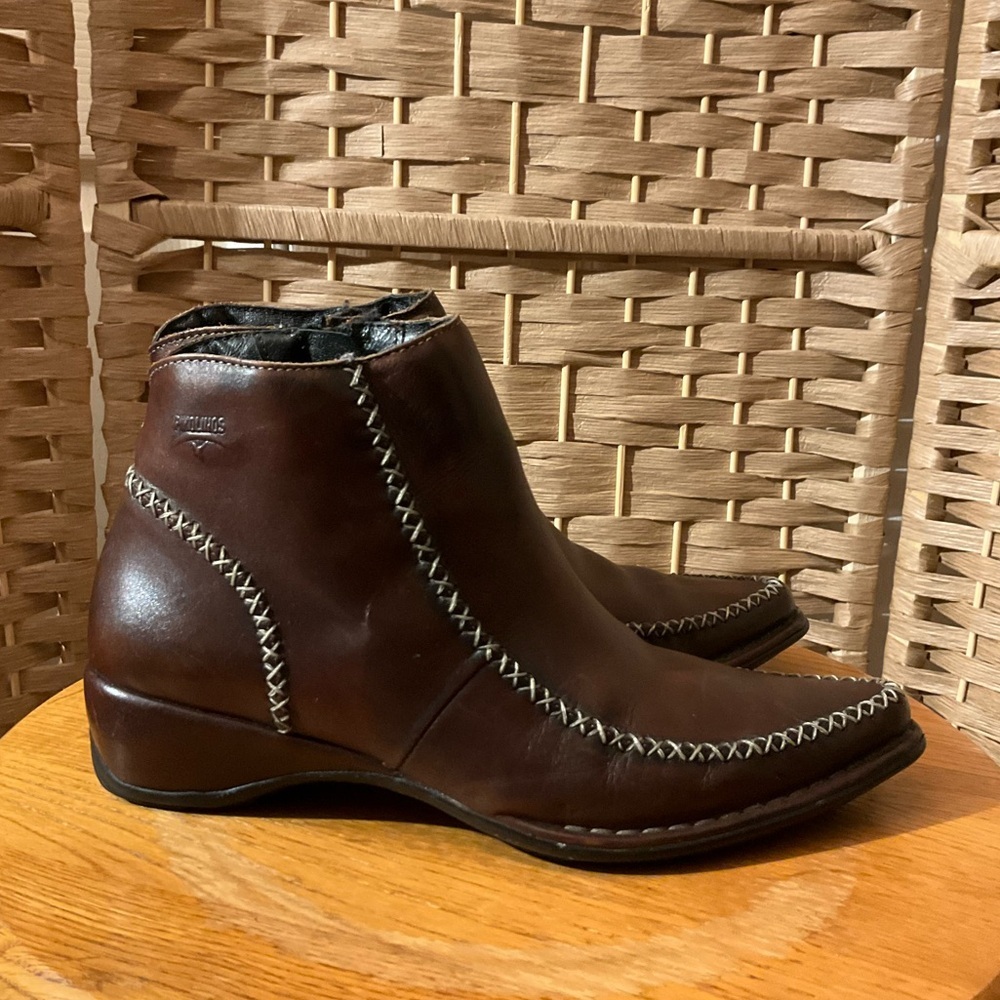 Pikolinos Leather Stitched Ankle Boots - Picture 4 of 12